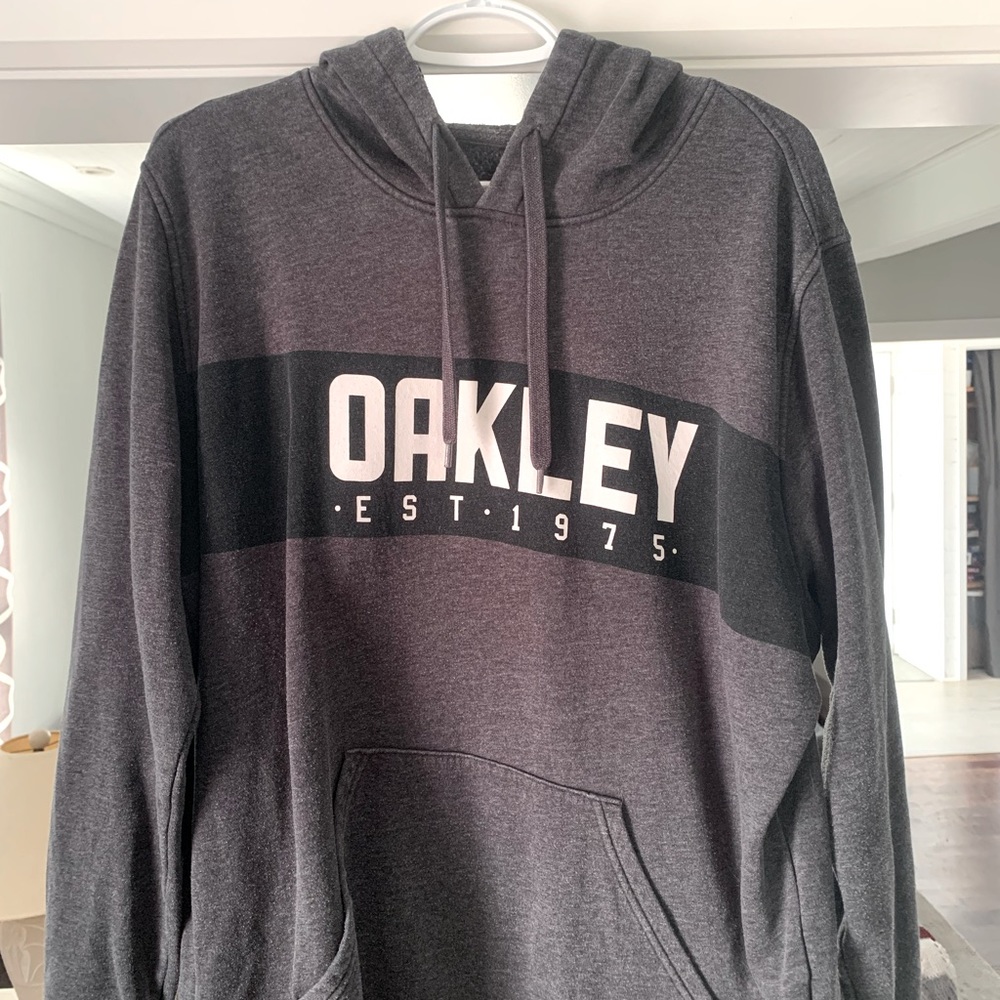 Oakley hoodie